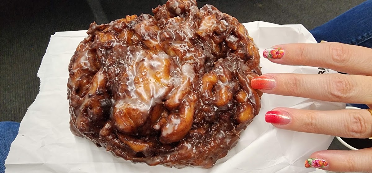 Randy's Donuts and Hilltop Coffee + Kitchen