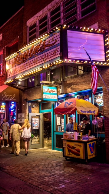Layla's Honky Tonk
