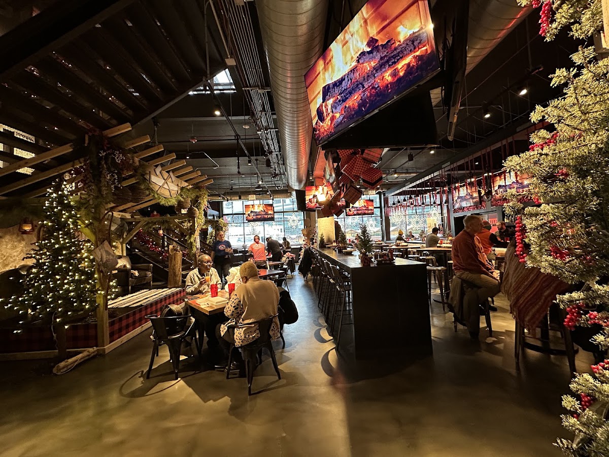 Smoke Daddy BBQ - Wrigleyville