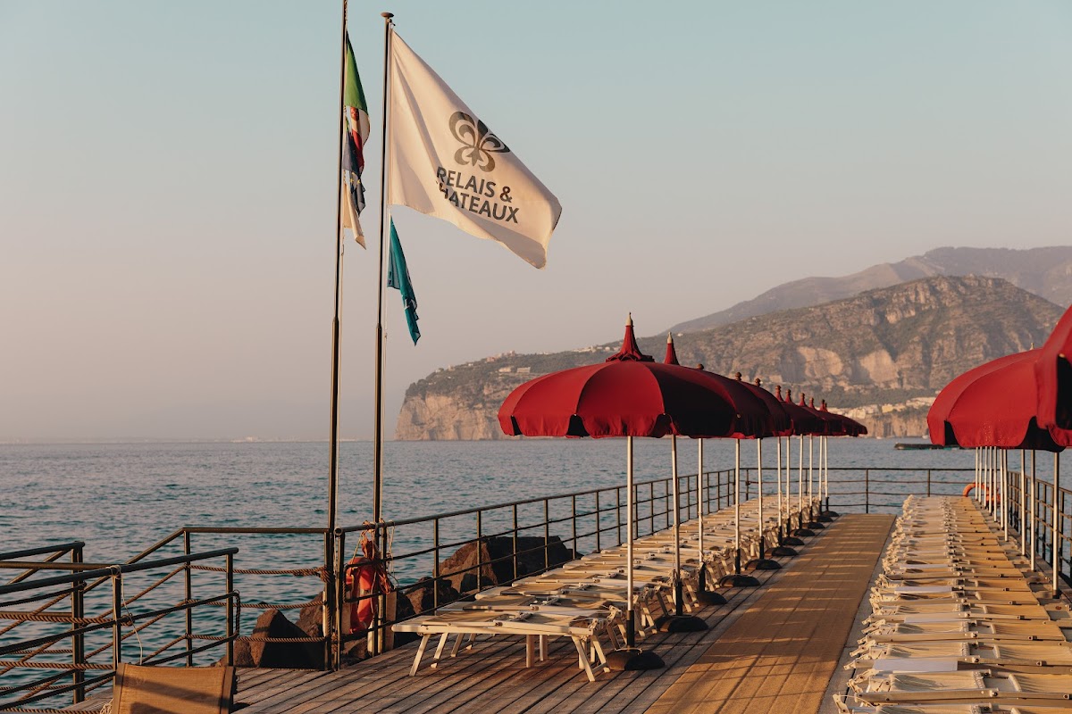 Hotel Bellevue Syrene — 18th-century cliff-edge wedding hotel in Sorrento with a colonnaded Pompeian terrace over the Gulf of Naples, capacity for 140 guests