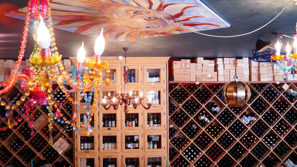 Pavarotti Wine Bar