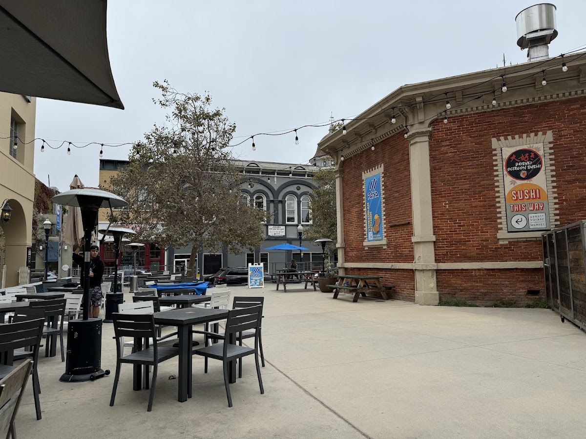 Abbott Square Market