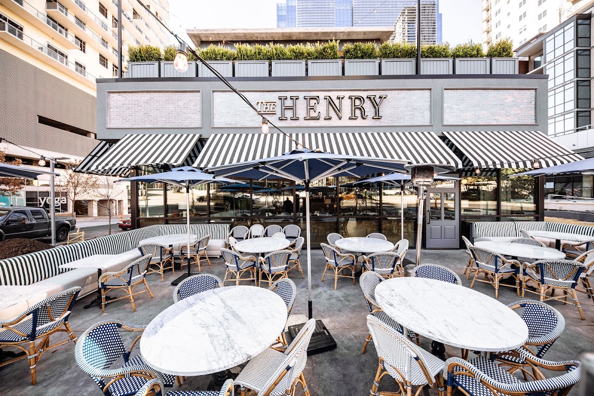 St. Henry's Winter Wonderland at The Henry