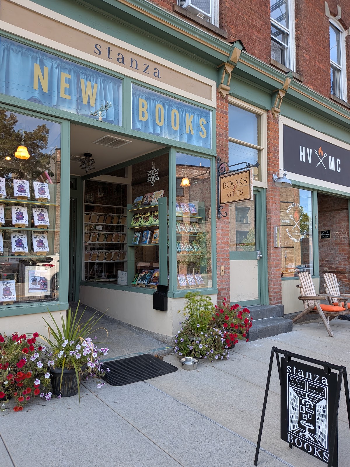 Stanza Books
