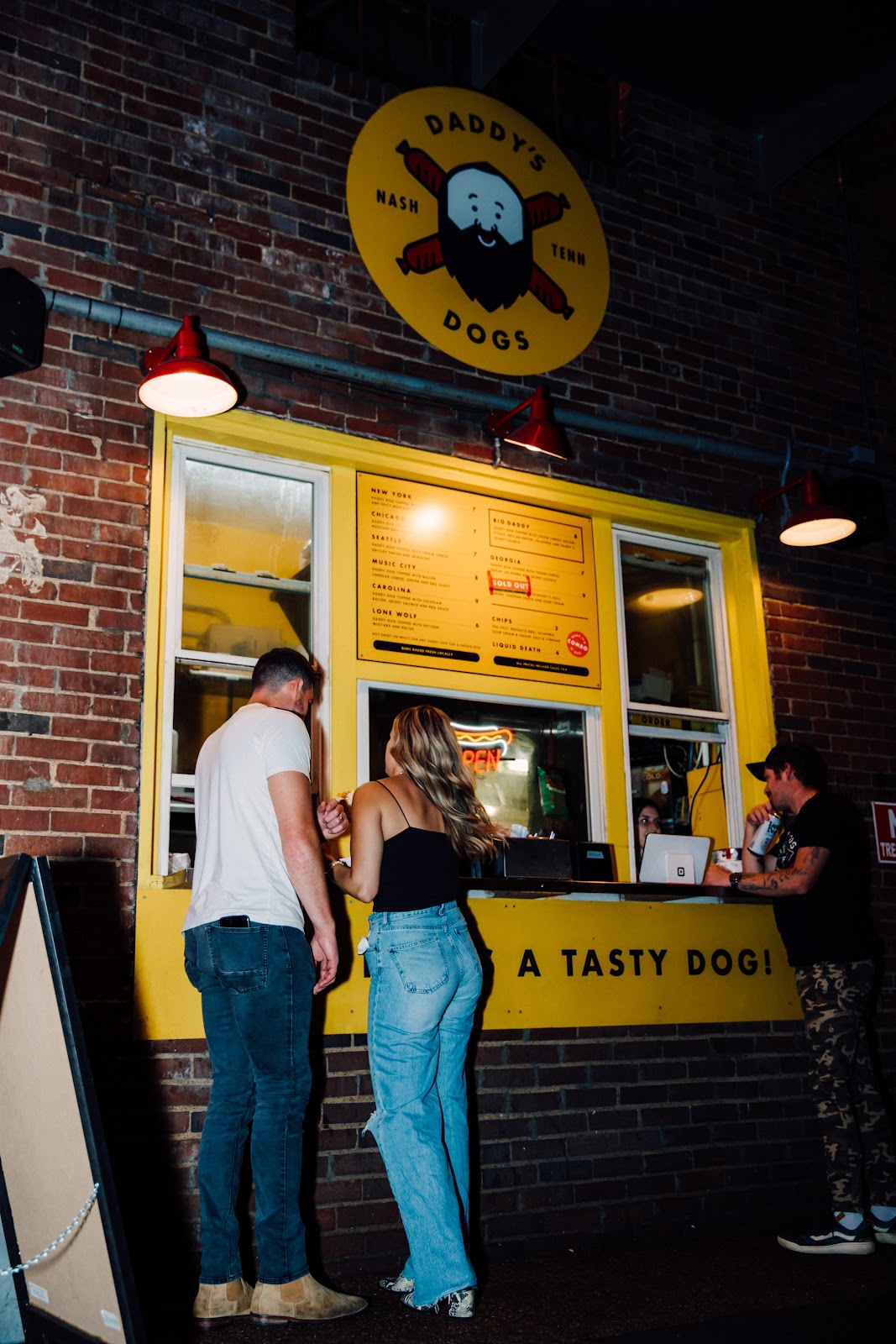 Daddy's Dogs, Printers Alley