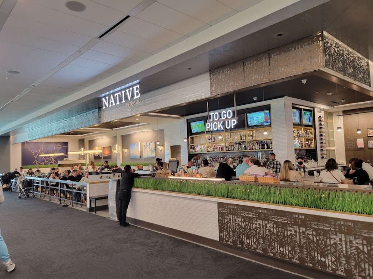 Best Restaurants at LAX Airport, by Terminal (2026)
