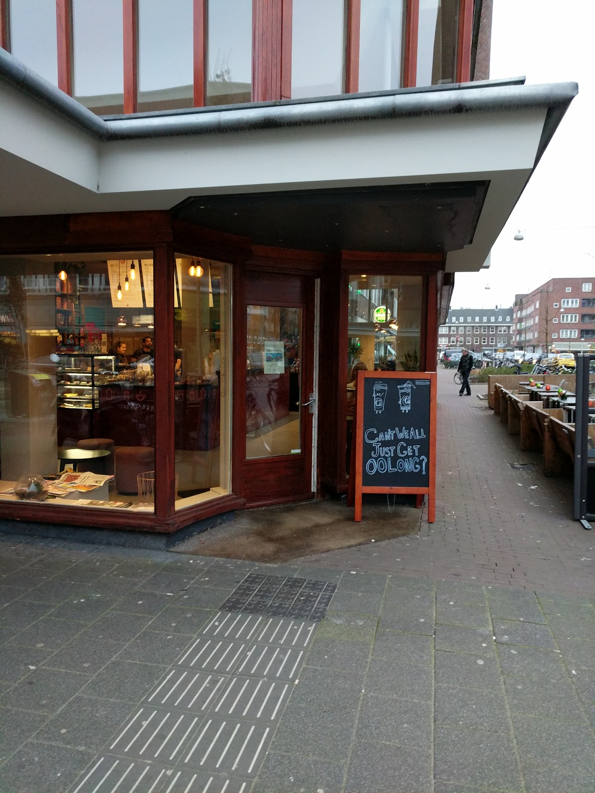 T's Teabar