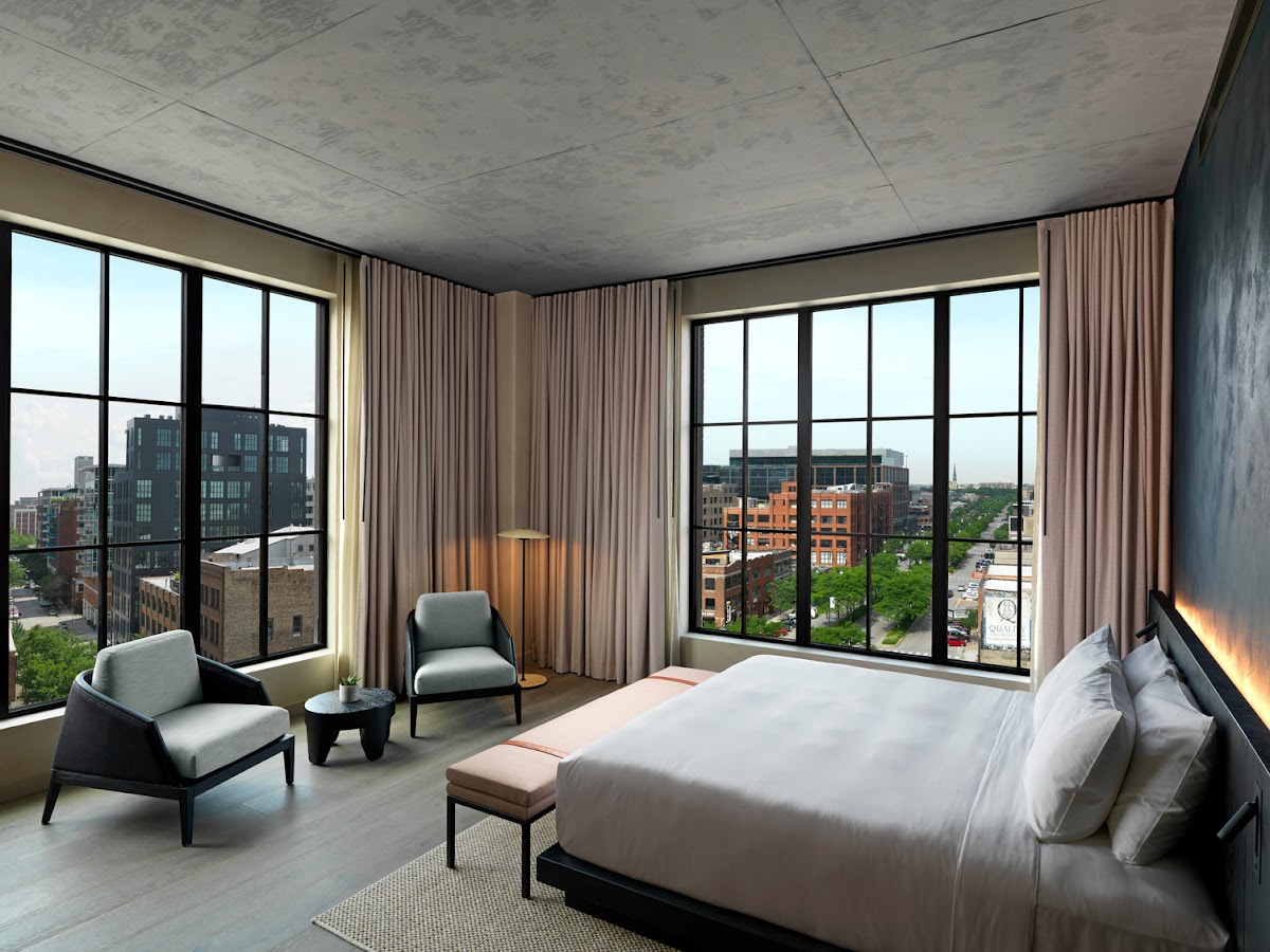 The Most Romantic Hotels in Chicago