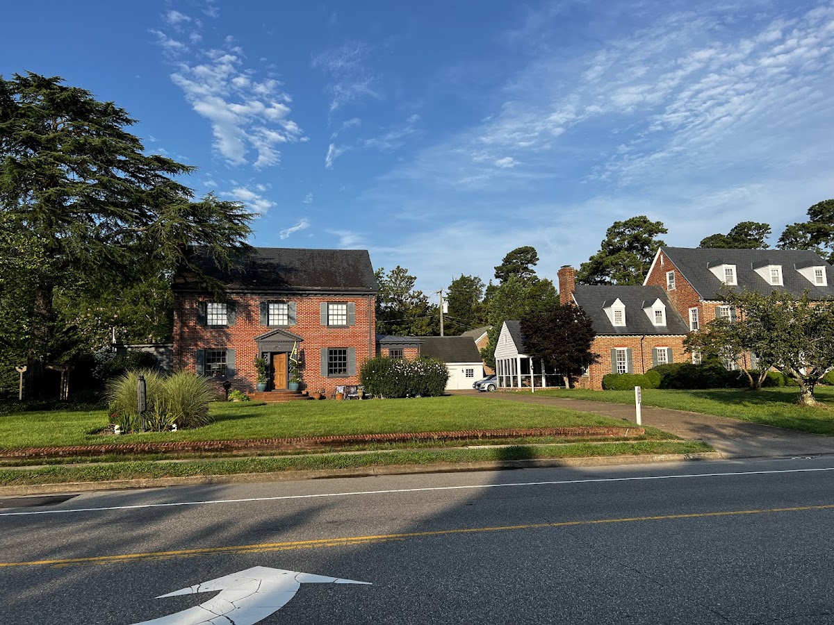 The Williamsburg Manor Bed & Breakfast