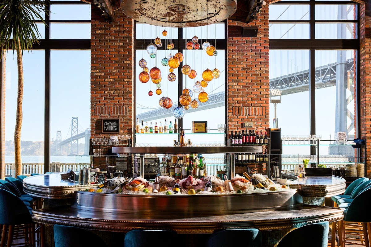 Best Happy Hours in San Francisco (2026)