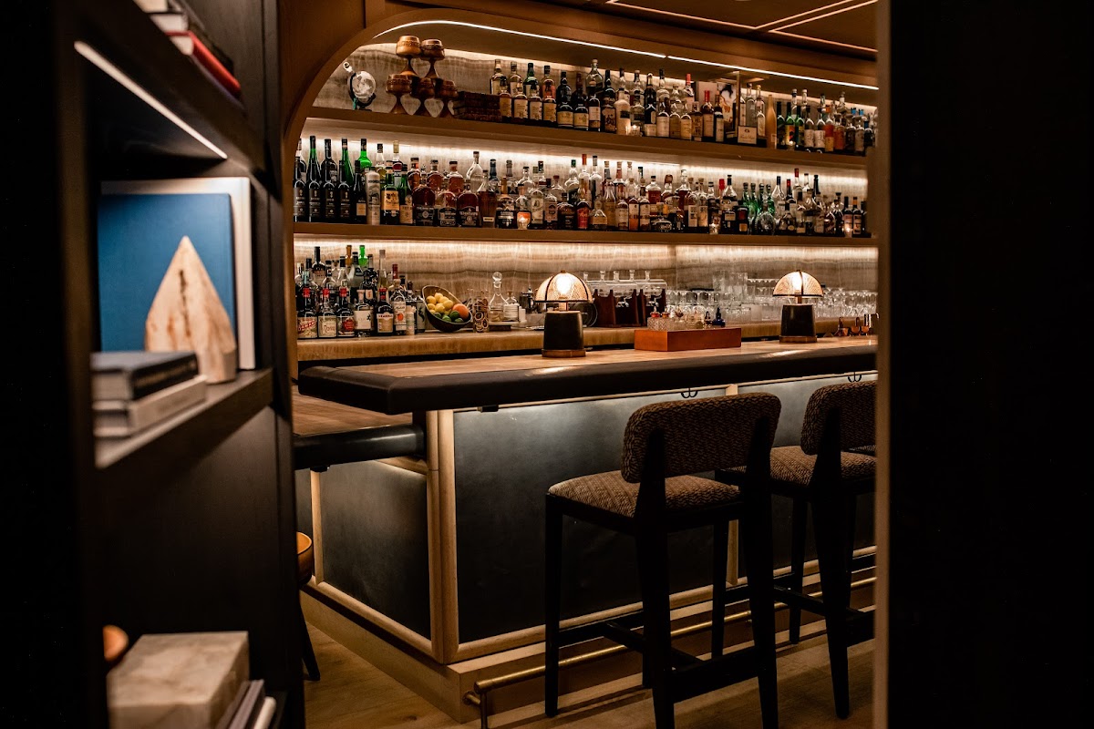 Best First-Date Bars in Houston (2026)