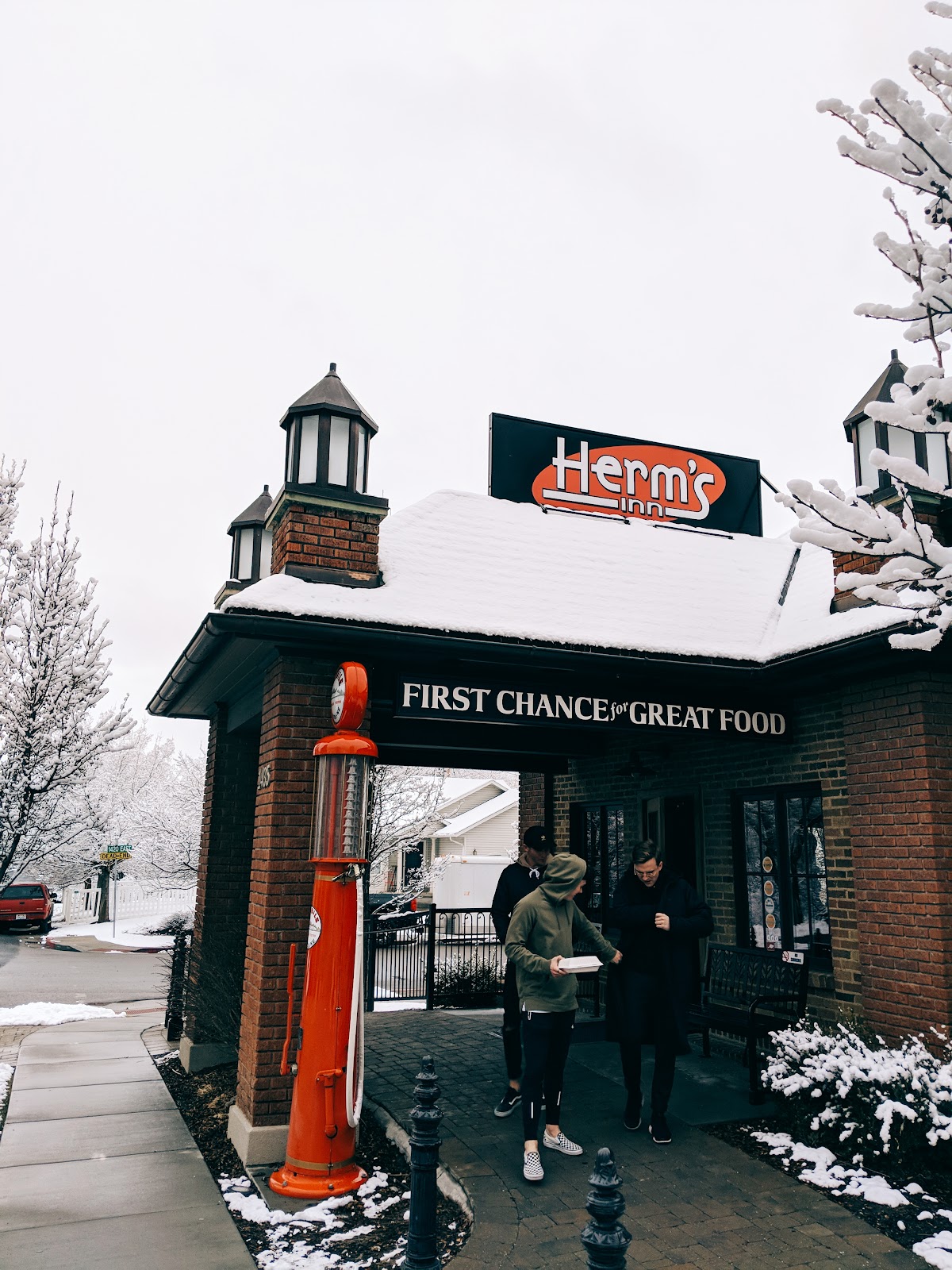 Herm's Inn