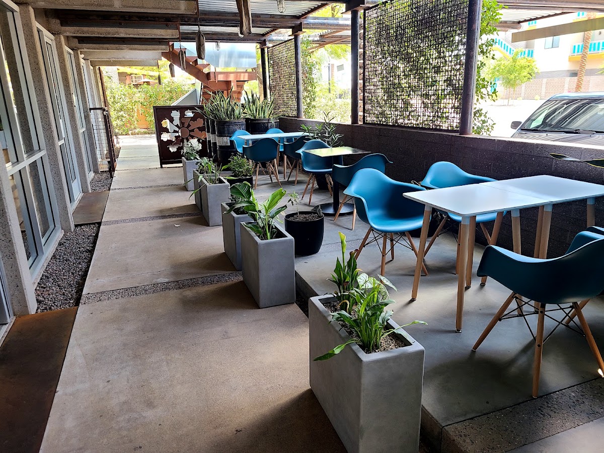 Hidden Track Bottle Shop & Wine Bar
