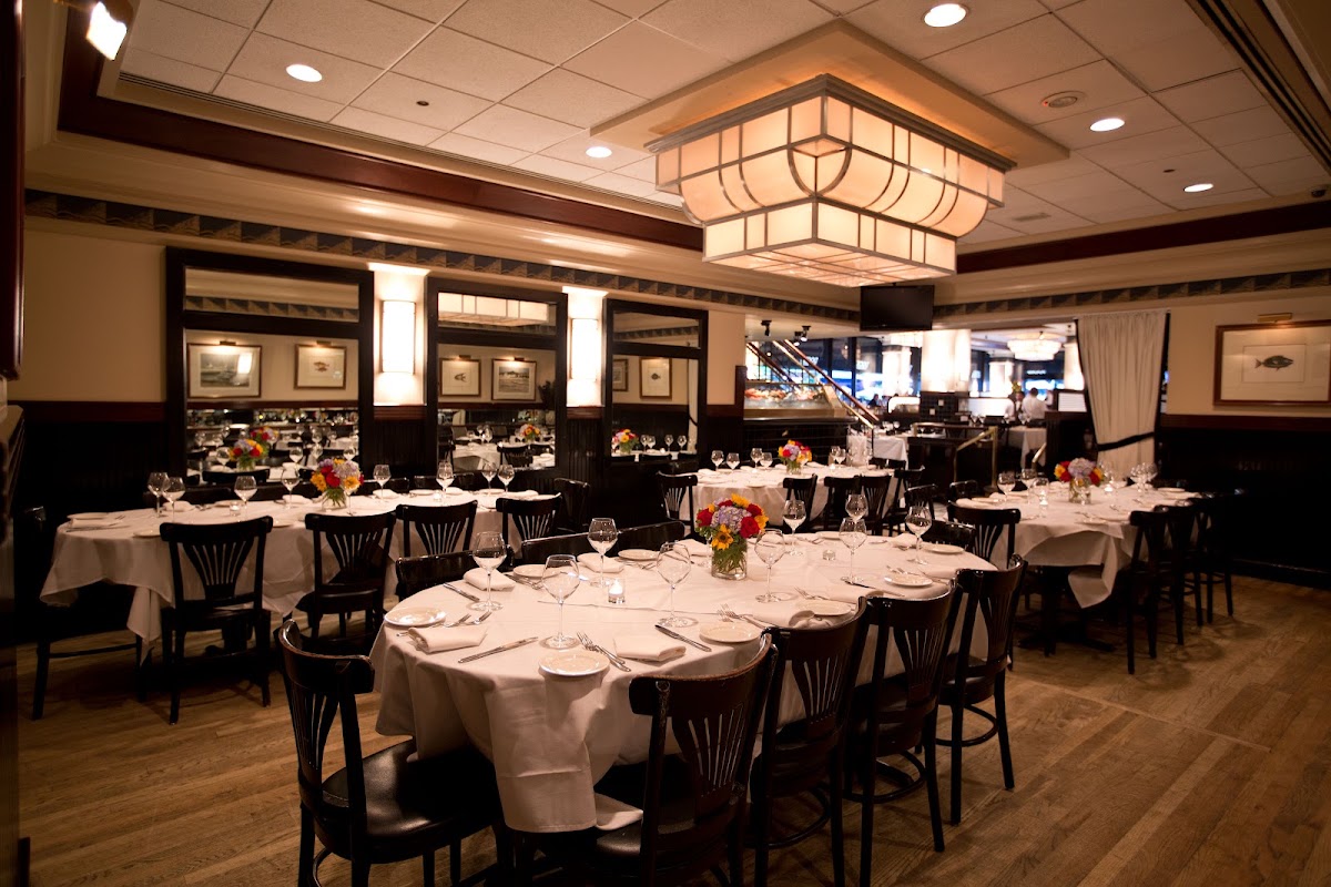 Best Restaurants Open on Thanksgiving in NYC (2026)
