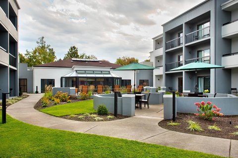 Courtyard by Marriott Philadelphia Devon/Villanova