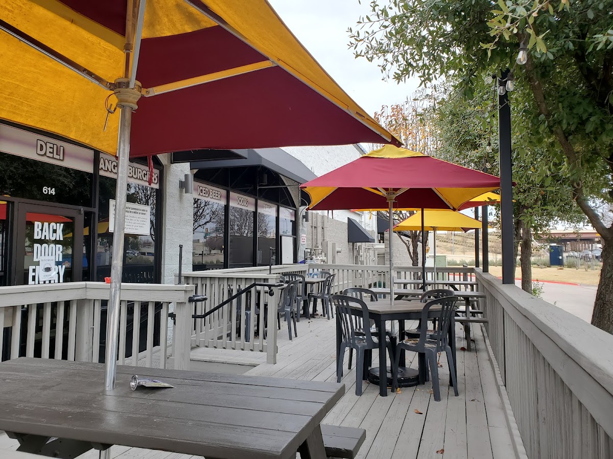 Bottlecap Alley Icehouse Grill