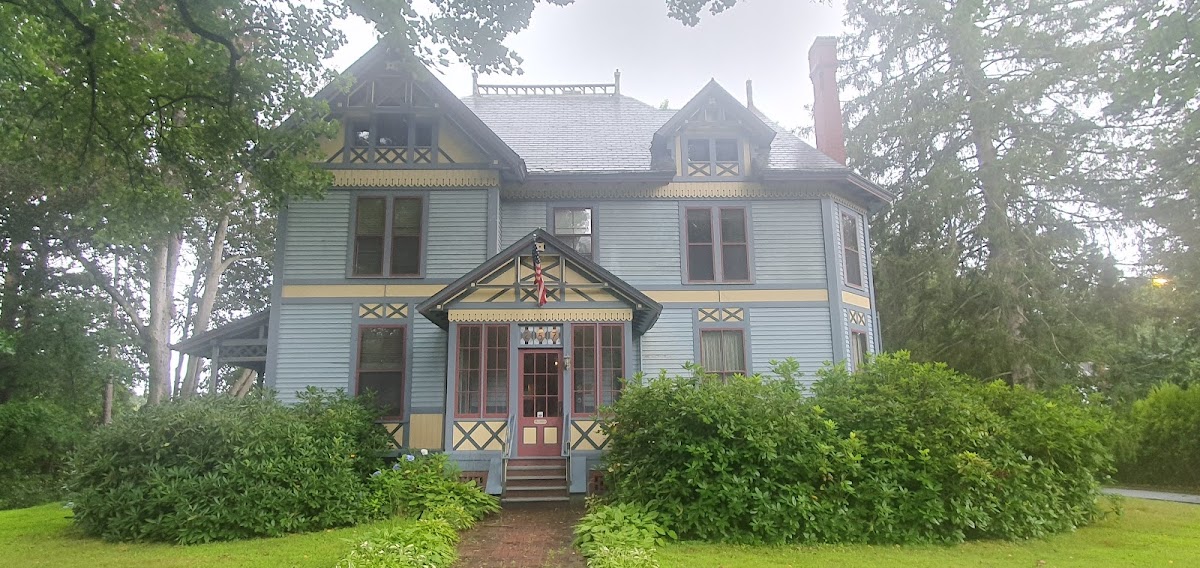 Amherst Inn