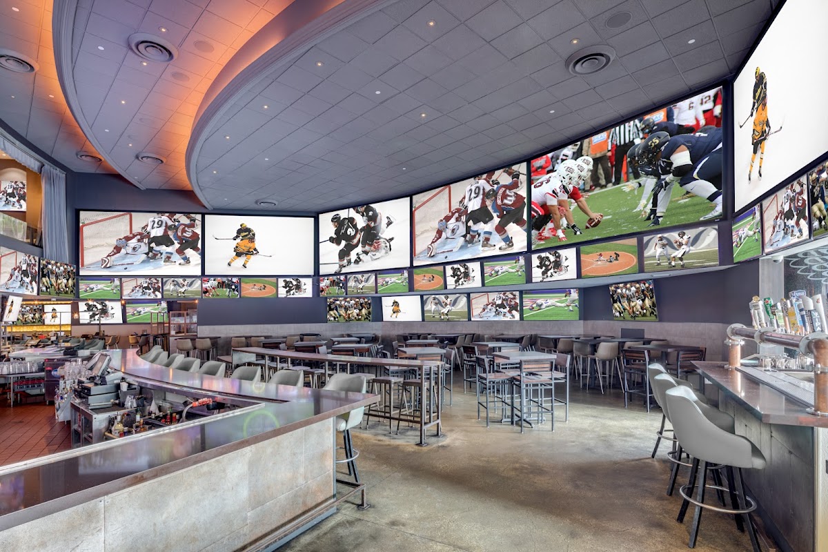 Tom's Watch Bar LA Live