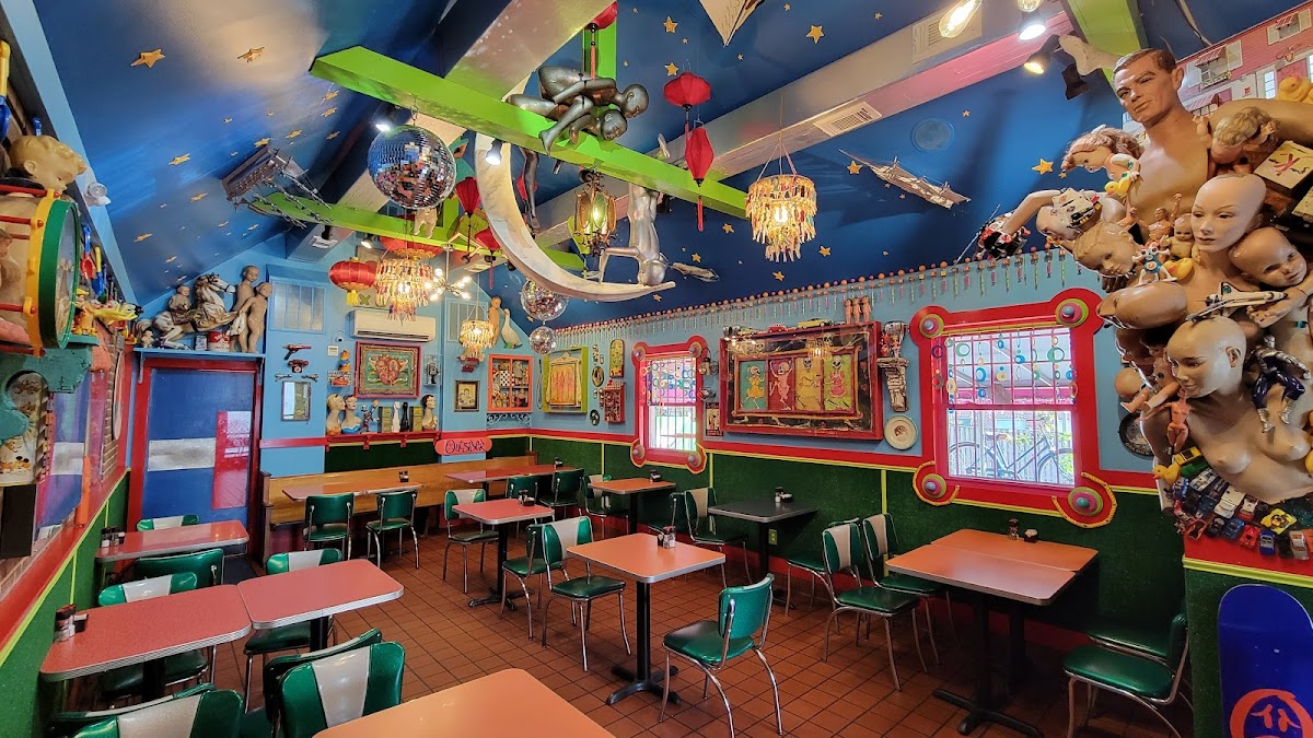 The PaperMoon Diner