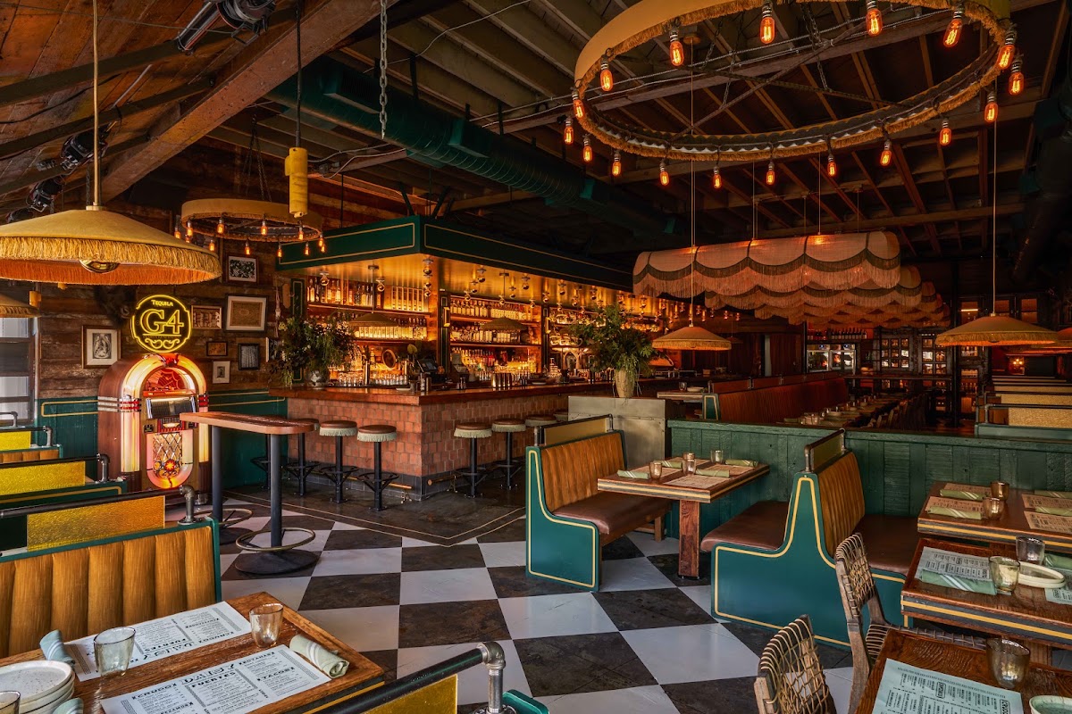 Daisy Margarita Bar