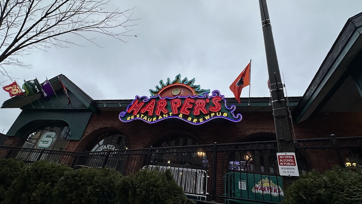 Harper's Restaurant & Brew Pub