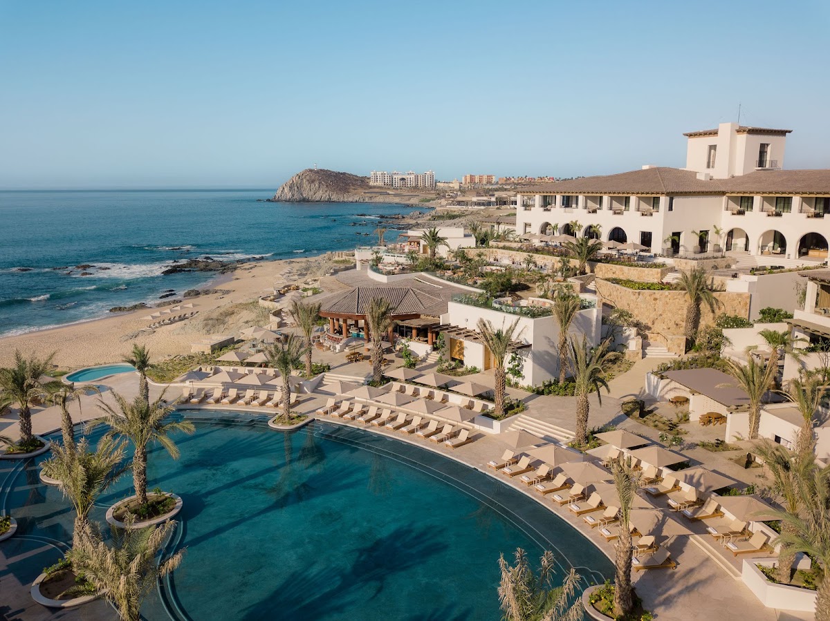 9 Luxury Cabo Hotels for Every Type of Traveler