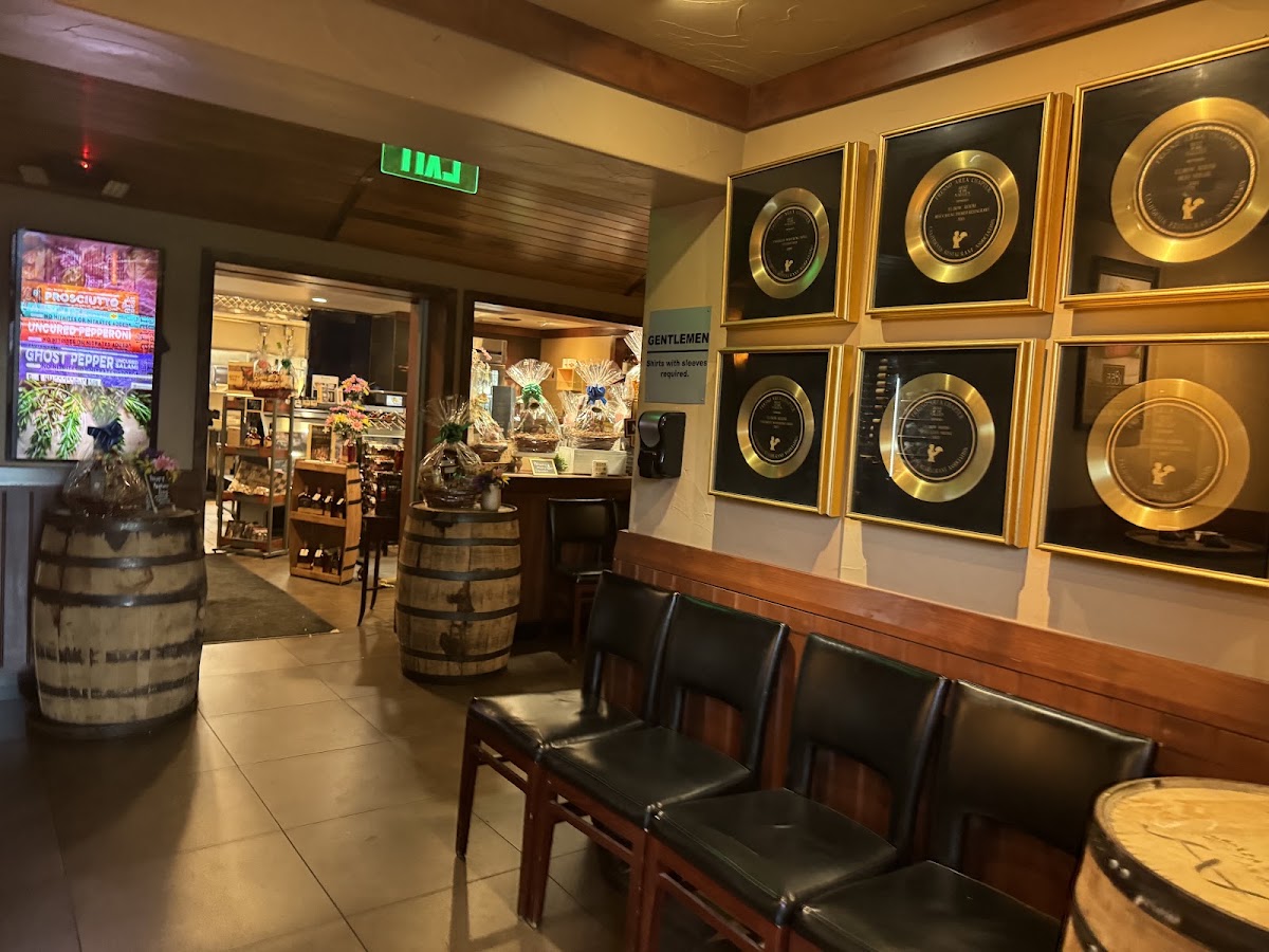 Elbow Room Bar & Grill