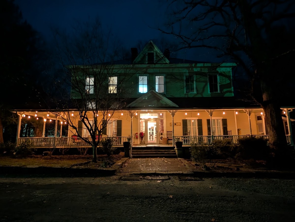 Edgeworth Inn