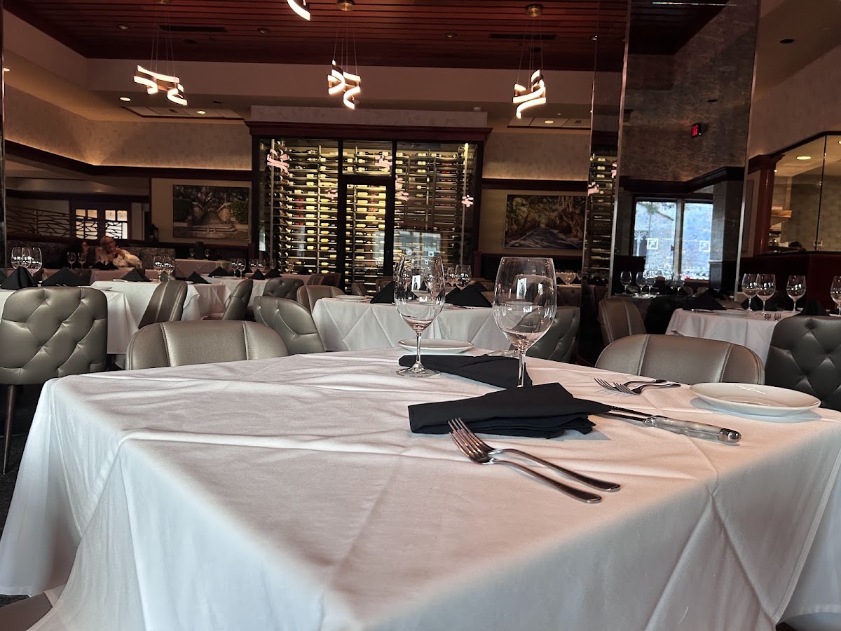 Fleming's Prime Steakhouse