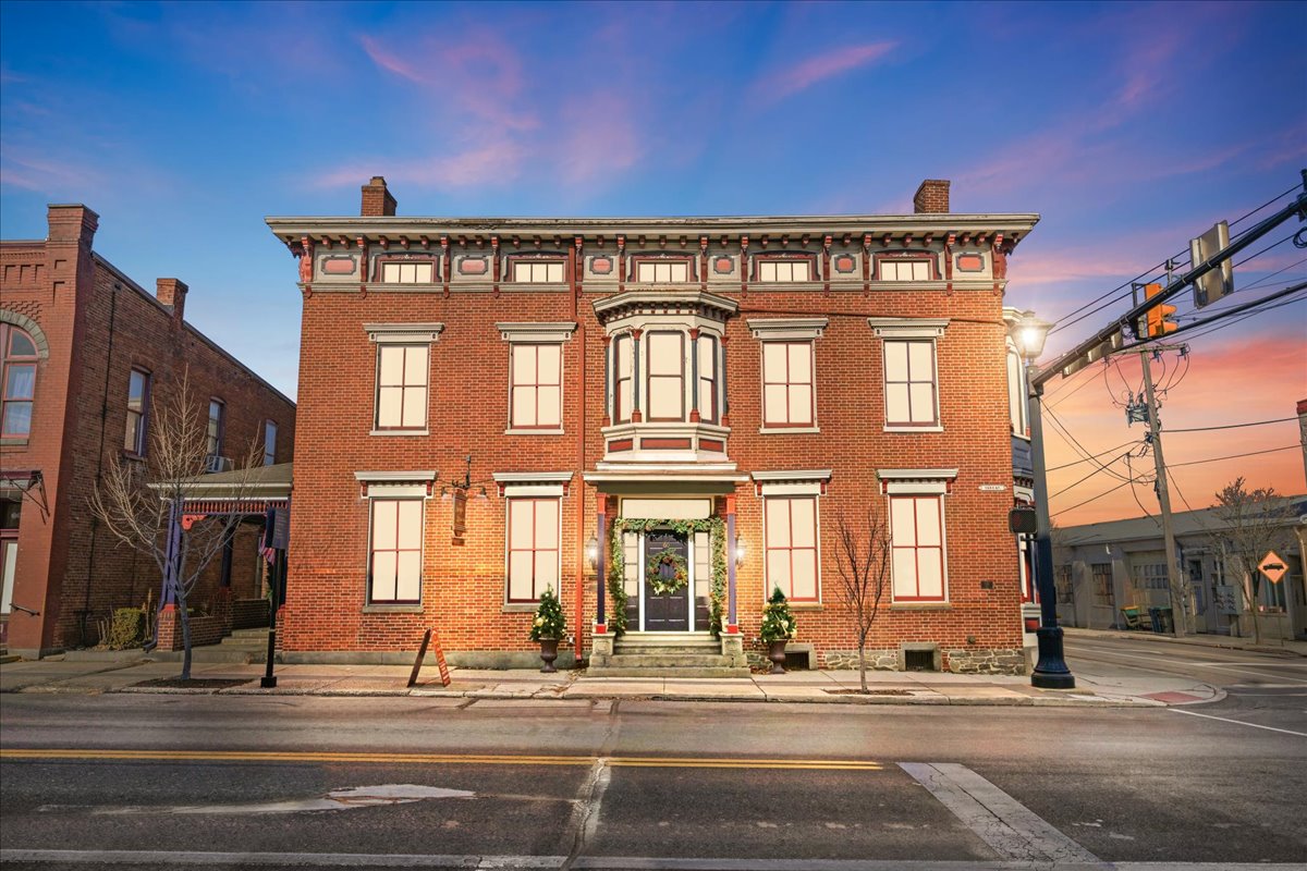 The Swope Manor Bed & Breakfast
