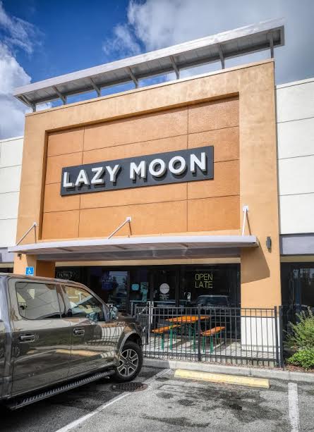 Lazy Moon Pizza