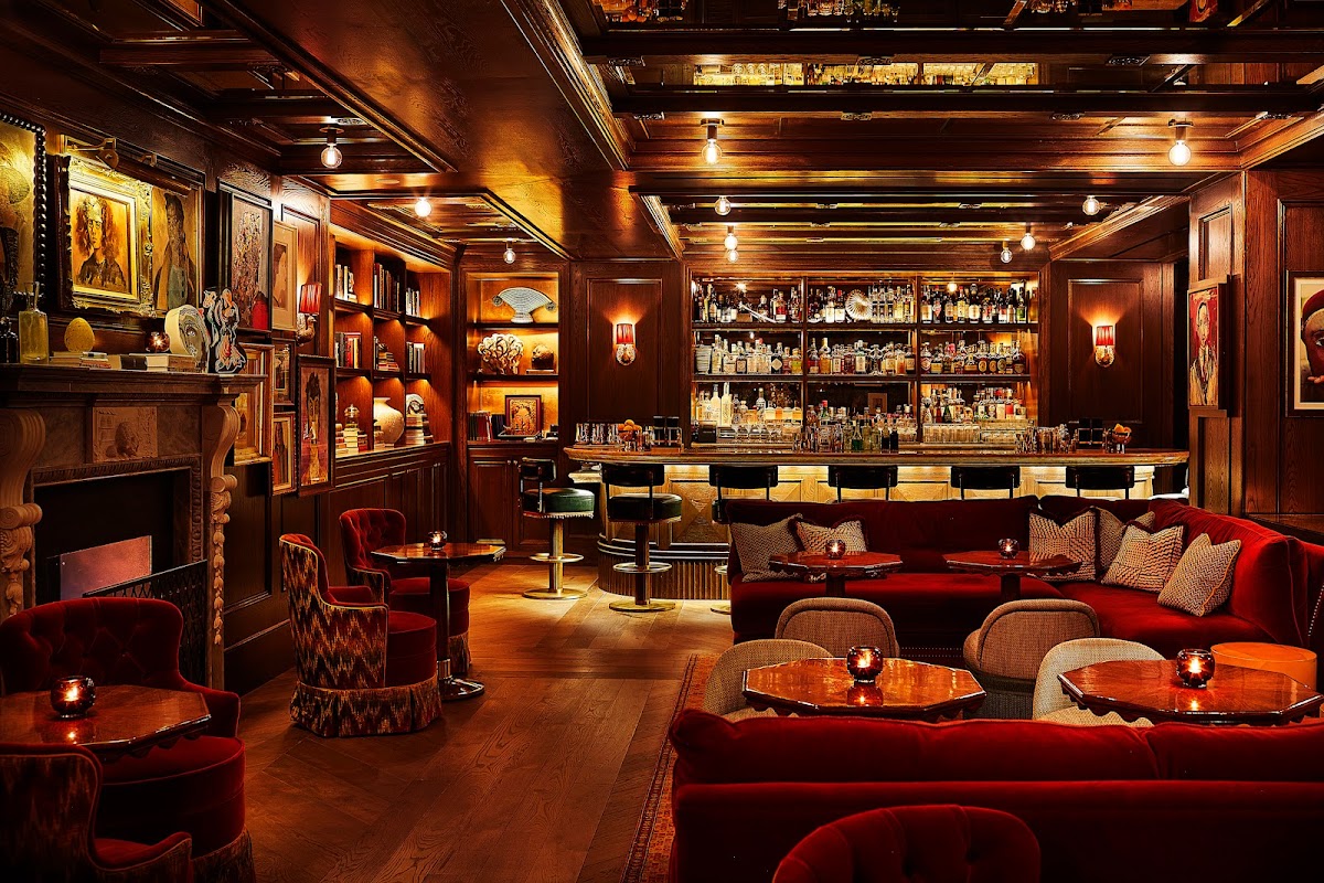 Best Cozy Bars in NYC (2026)