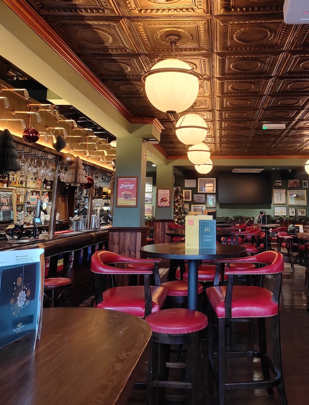The Golf Tavern