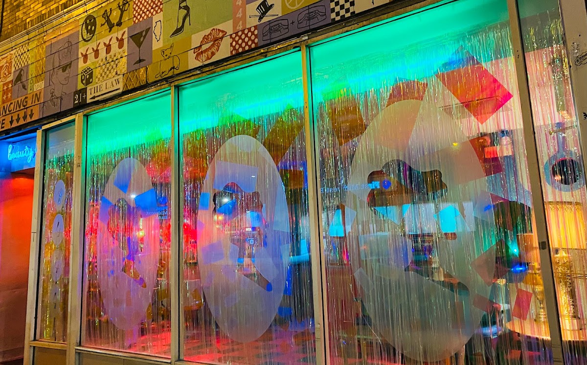 Chicago Bars Where You Can Dance