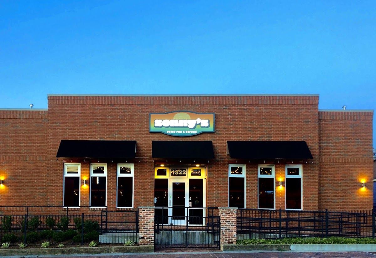 Holly Jolly at Sonny's Patio Pub Clubhouse