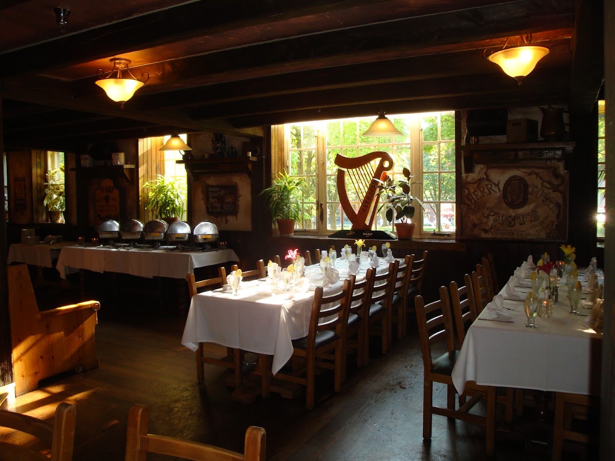 Rí Rá Irish Pub