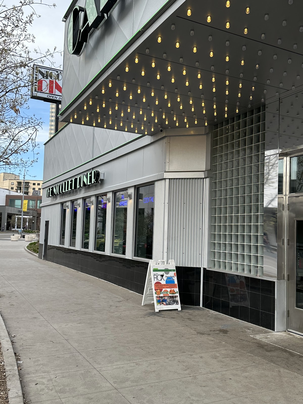 The Nicollet Diner
