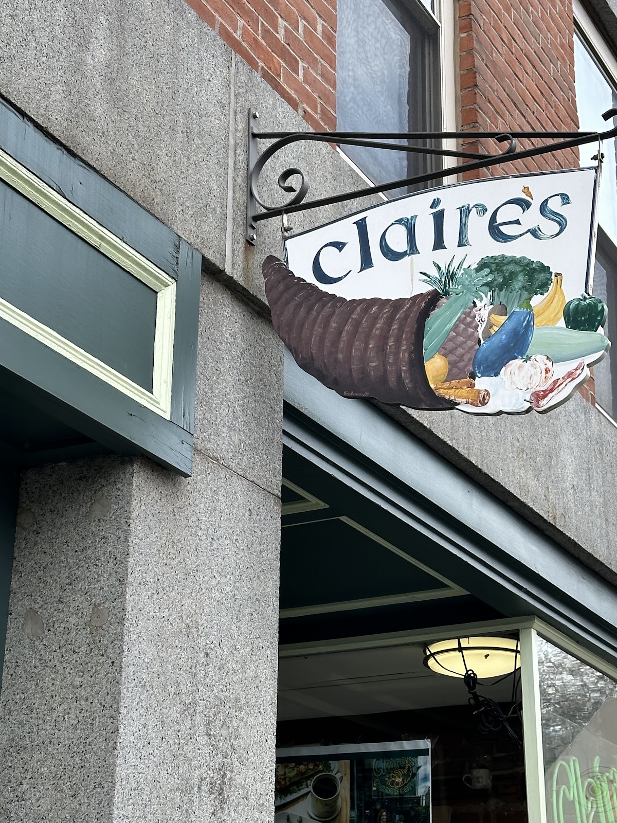 Claire's Corner Copia