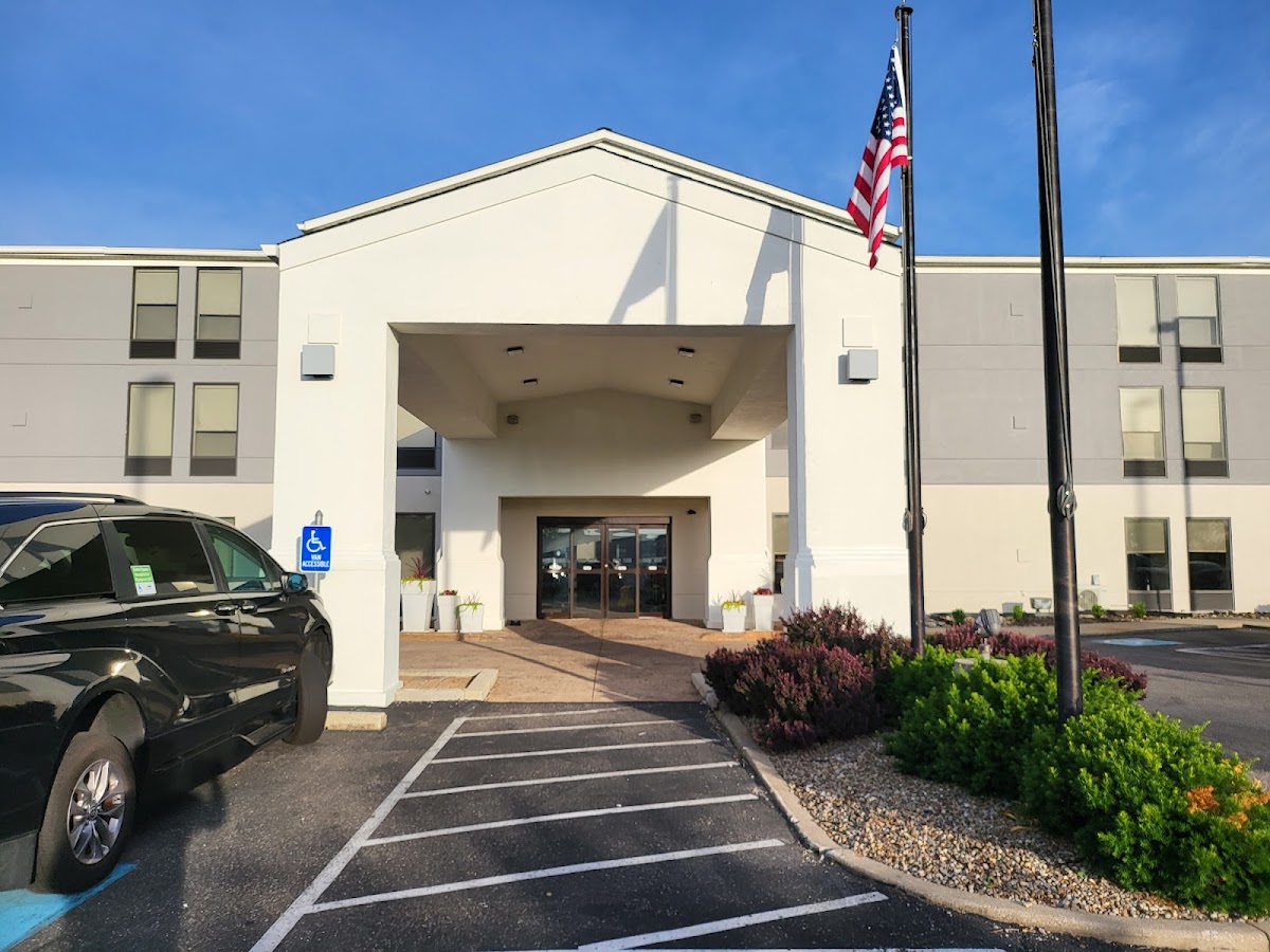 Holiday Inn Express & Suites Cleveland-Streetsboro by IHG