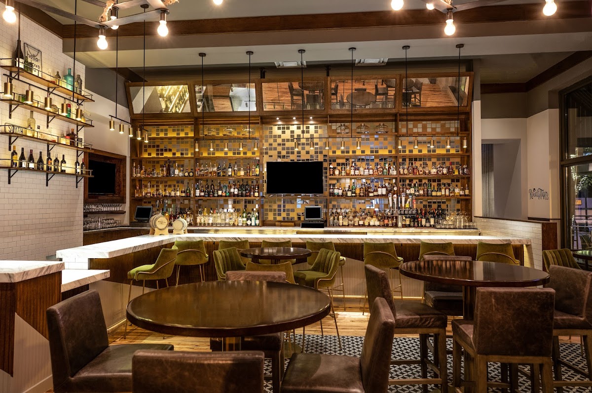 Rowdy Tiger Whiskey Bar & Kitchen