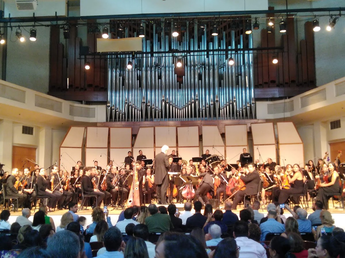Herbert & Nicole Wertheim Performing Arts Center
