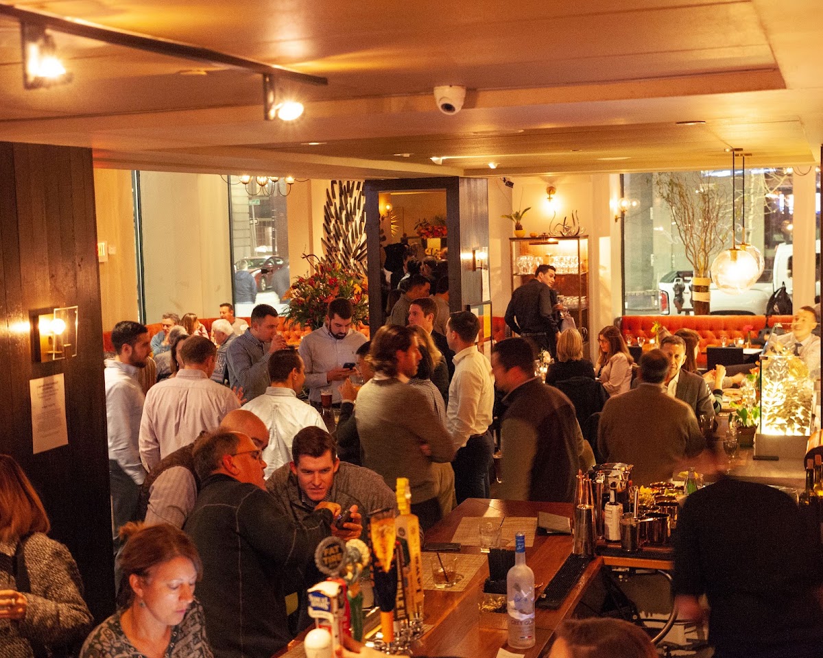 Fin Point Oyster Bar & Grille