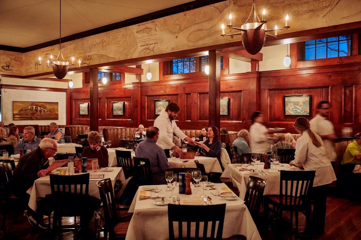 Hank's Seafood