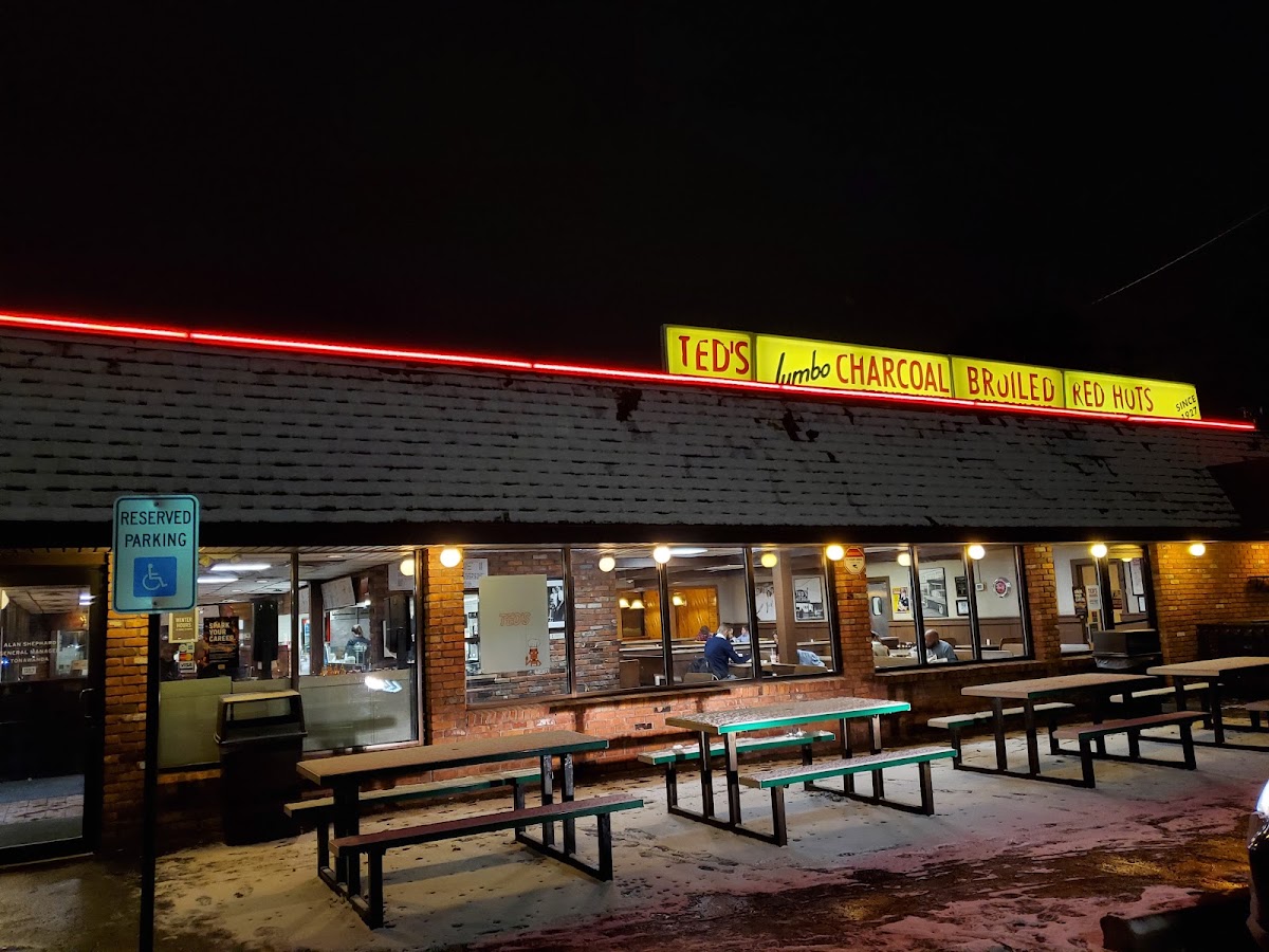 Ted's Hot Dogs