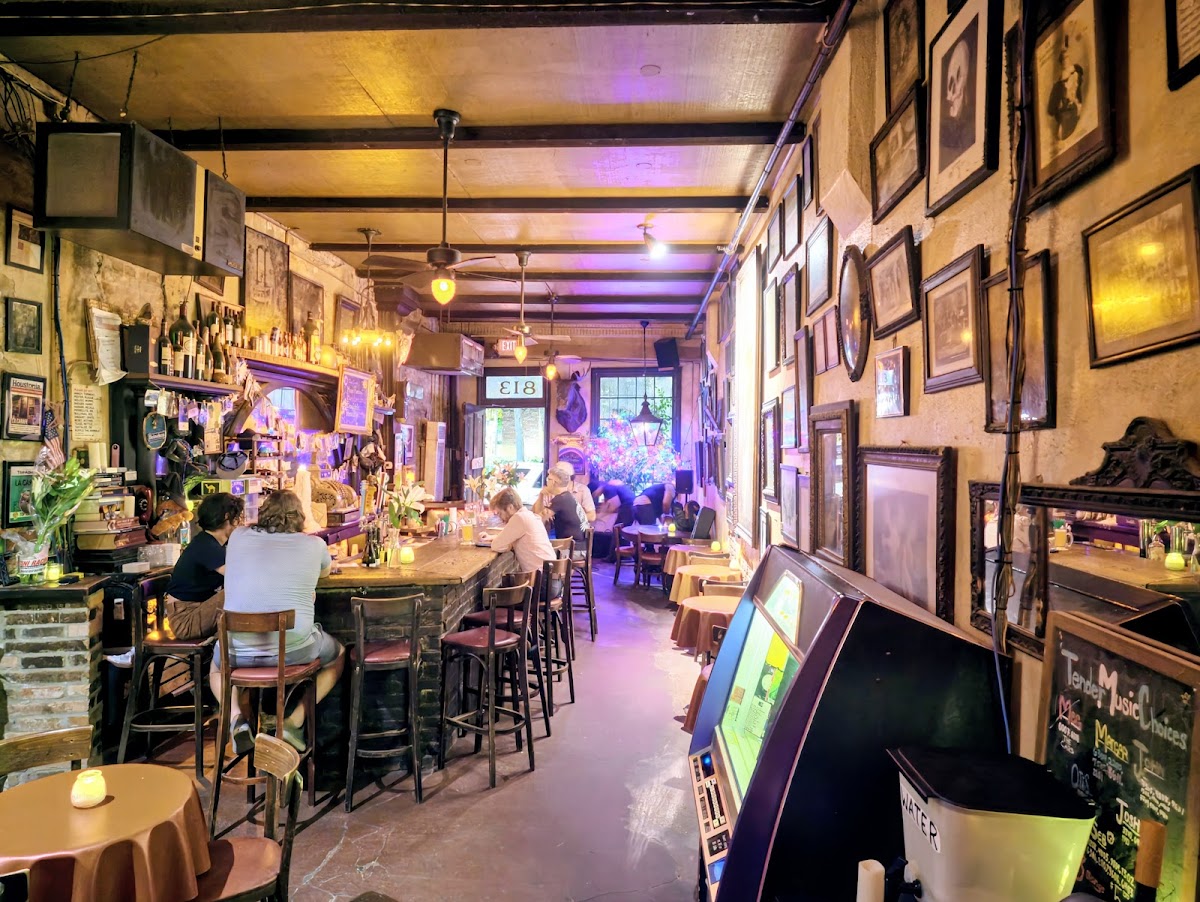 La Carafe