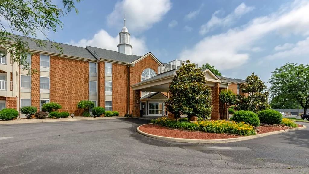 Best Western Plus Inn at Hunt Ridge