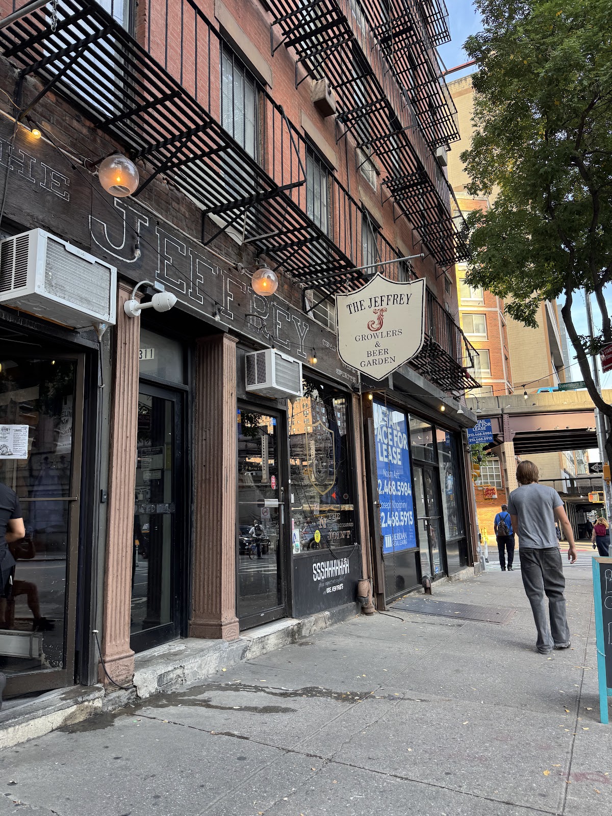 The Jeffrey Craft Beer & Bites