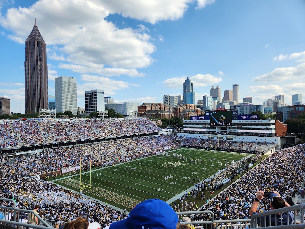 Georgia Tech Guide: Best Restaurants, Bars & Hotels (2026)
