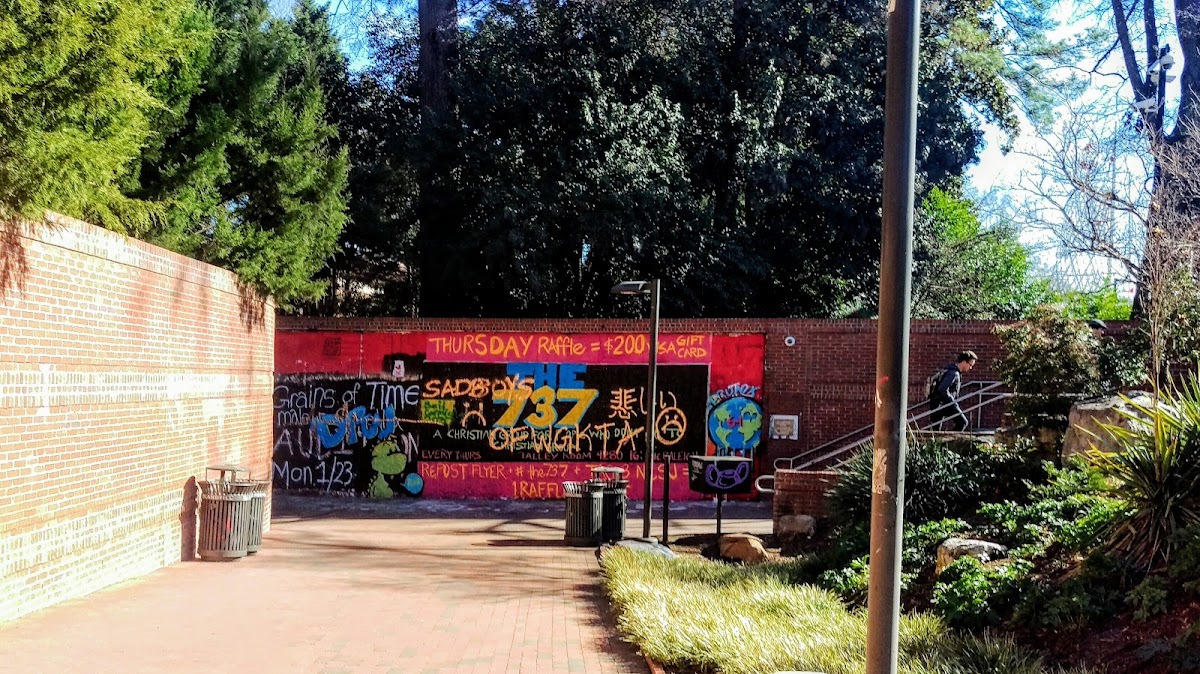 Free Expression Tunnel
