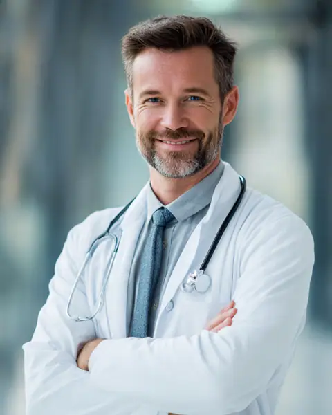 Retrato profesional del Dr. Alejandro Morales